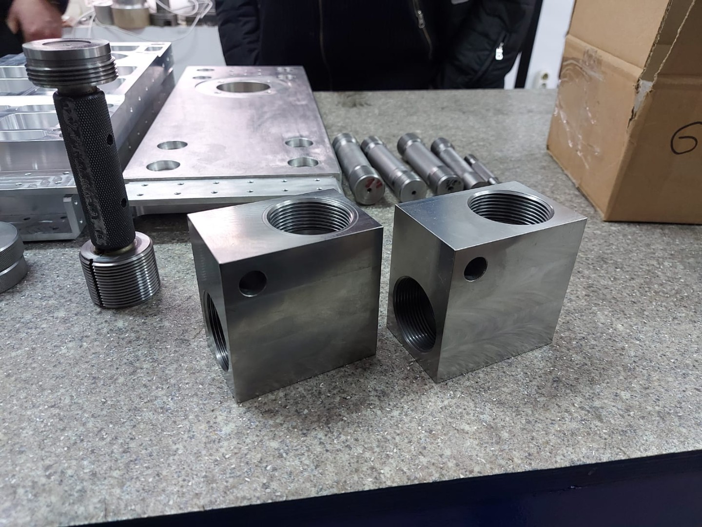 Угловые соединения (код L)